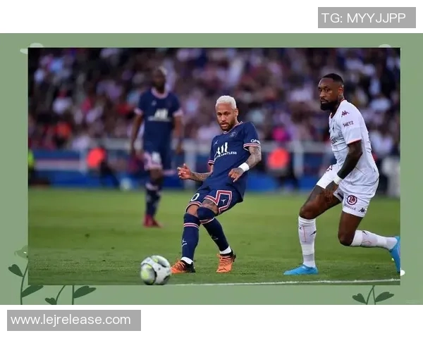 中超精彩对决利物浦大胜巴黎圣日耳曼帽子戏法引爆全场激情