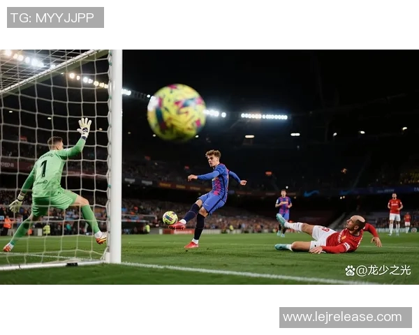 巴萨友谊赛逆转多特蒙德3-2神奇扑救成比赛转折点