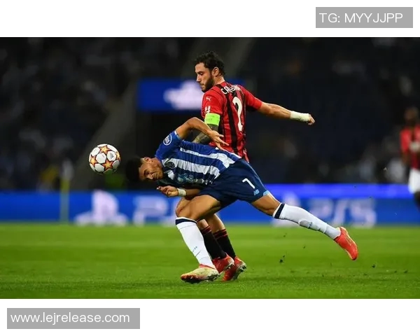 欧冠精彩对决波尔图大胜AC米兰五球狂潮引爆全场激情