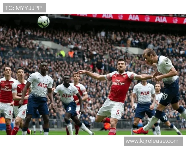 英超精彩对决那不勒斯3-0战胜热刺逆转瞬间引发全场狂欢