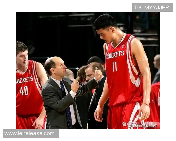 姚明在赛场上打球与对手发生冲突引发热议的背后故事