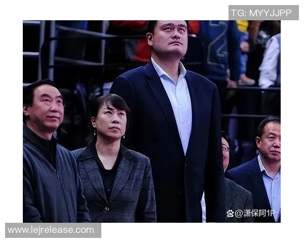姚明父母在浦东的成长故事与篮球梦想的传承