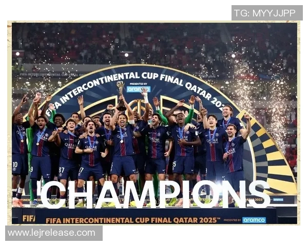 巴黎圣日耳曼大胜皇马红牌争议引发全场热议与激情 巴黎圣日耳曼大胜皇马红牌争议引发全场热议与激情