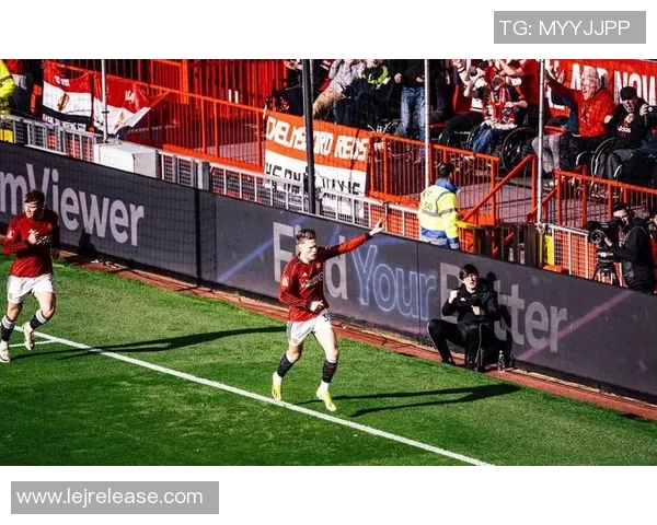 足总杯精彩对决曼联逆转马竞补时绝杀引发全场狂欢 足总杯精彩对决曼联逆转马竞补时绝杀引发全场狂欢