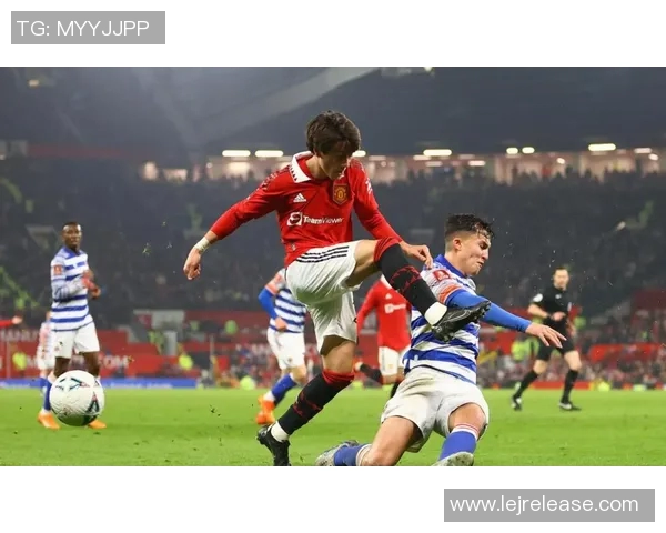 本菲卡逆袭那不勒斯5-0大胜上演欧冠历史冷门绝杀瞬间 本菲卡逆袭那不勒斯5-0大胜上演欧冠历史冷门绝杀瞬间