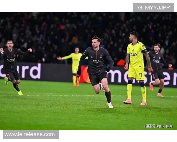 英超激战利物浦逆转巴黎圣日耳曼帽子戏法引爆全场精彩瞬间回顾