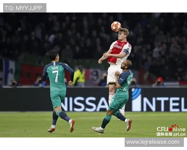 意甲激战皇马凭借帽子戏法逆转热刺全场沸腾的精彩瞬间分析